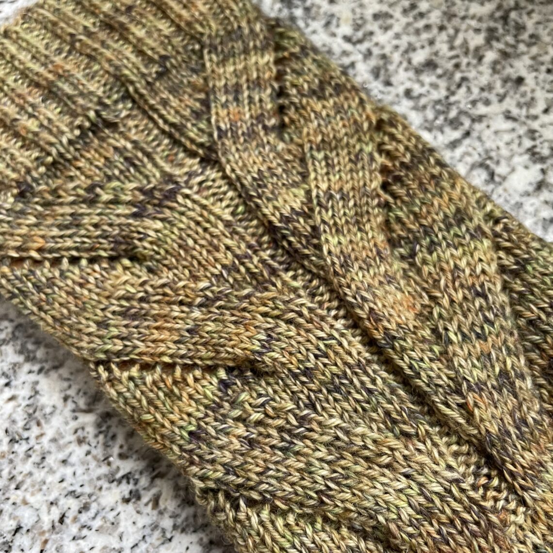 Lana Grossa Vintage Sockengarn Sockenwolle grün Zopfmuster